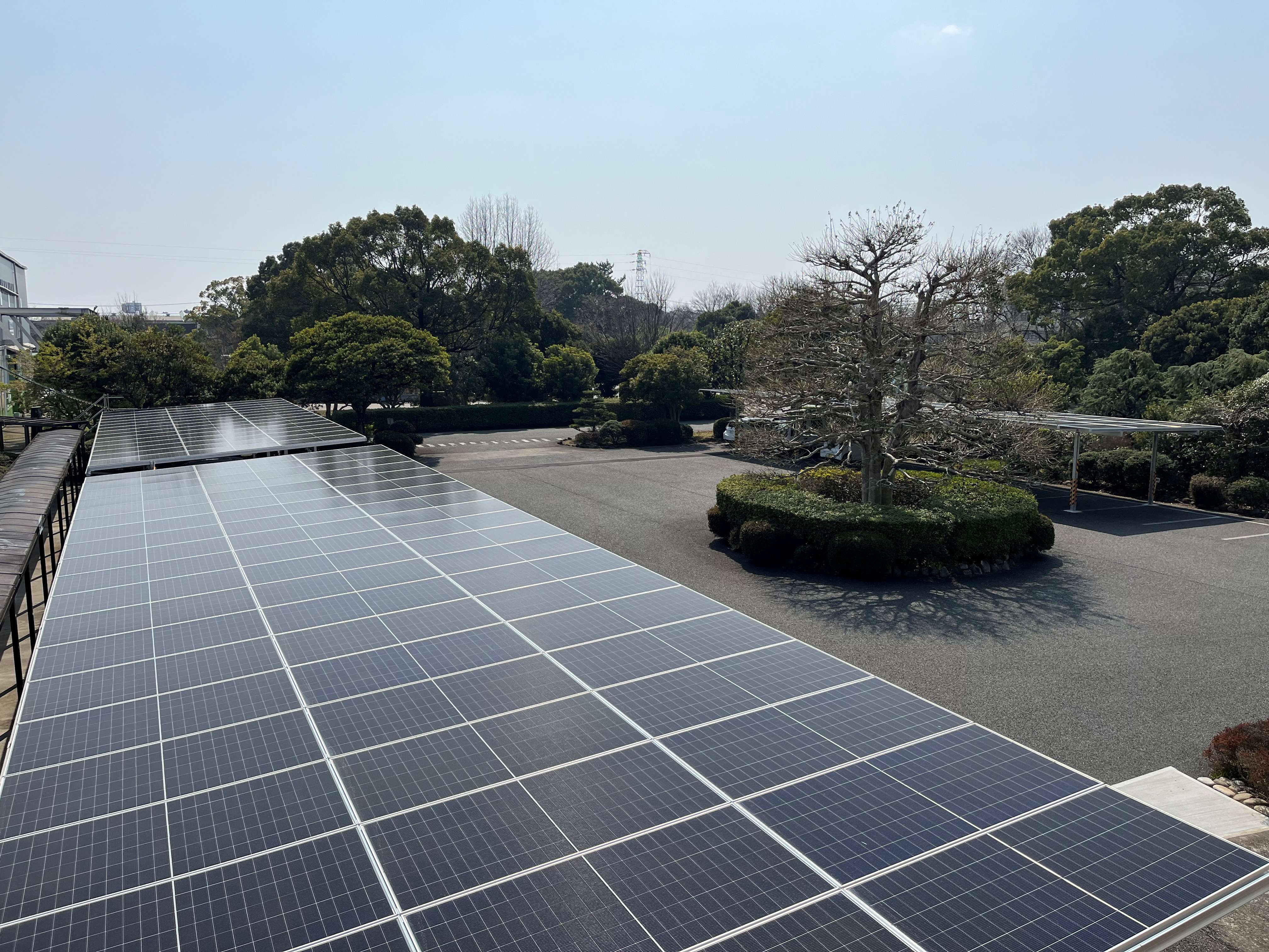 豊川製造所 社員駐車場・総合事務所駐車場（2025年３月稼働開始）