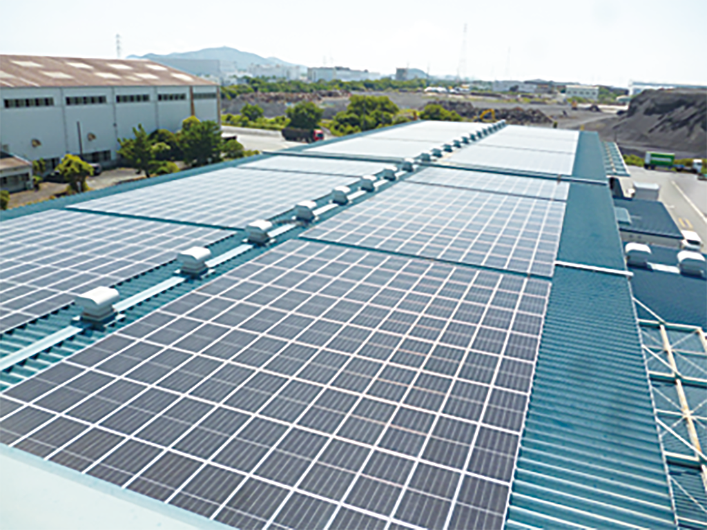 豊橋製造所 履帯工場屋根（2025年７月稼働開始）